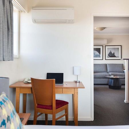 Mantra On Northbourne Aparthotel Canberra Buitenkant foto