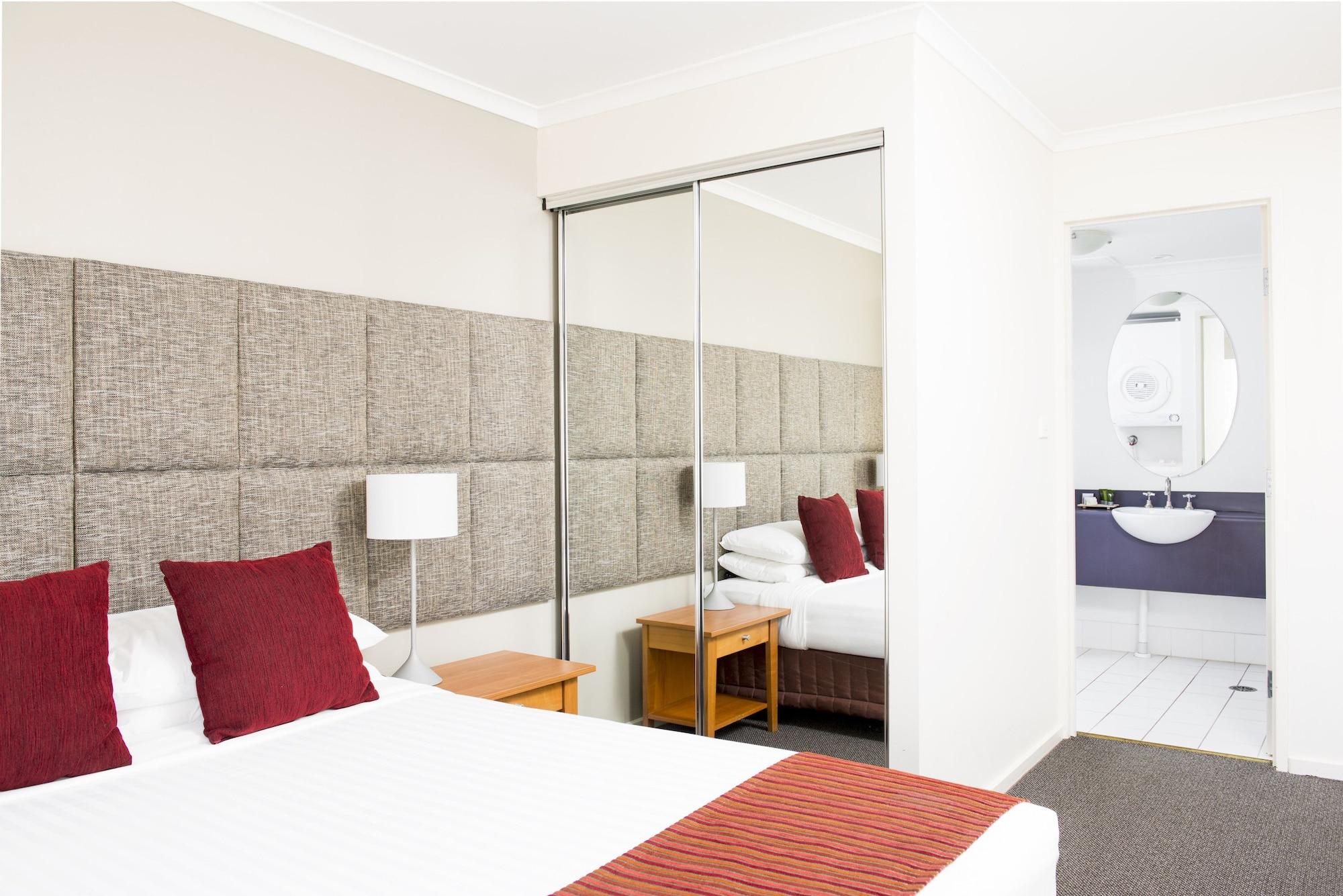 Mantra On Northbourne Aparthotel Canberra Buitenkant foto