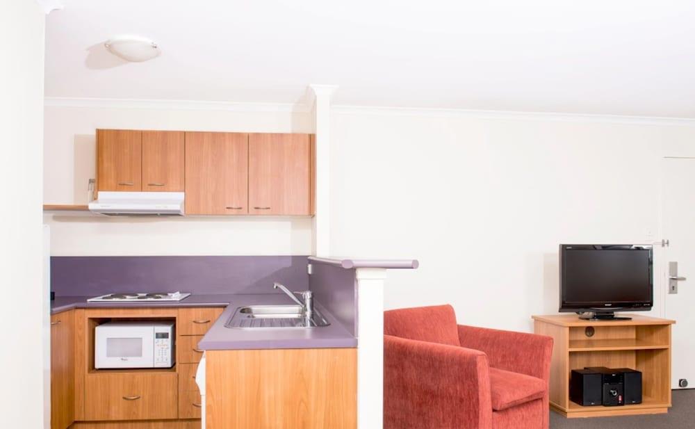 Mantra On Northbourne Aparthotel Canberra Buitenkant foto