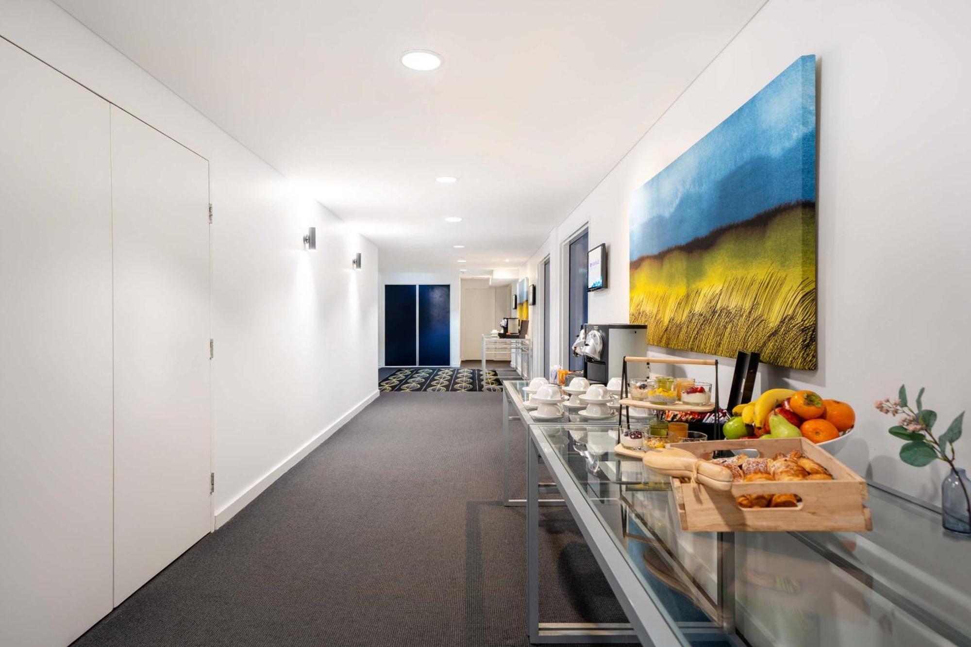 Mantra On Northbourne Aparthotel Canberra Buitenkant foto