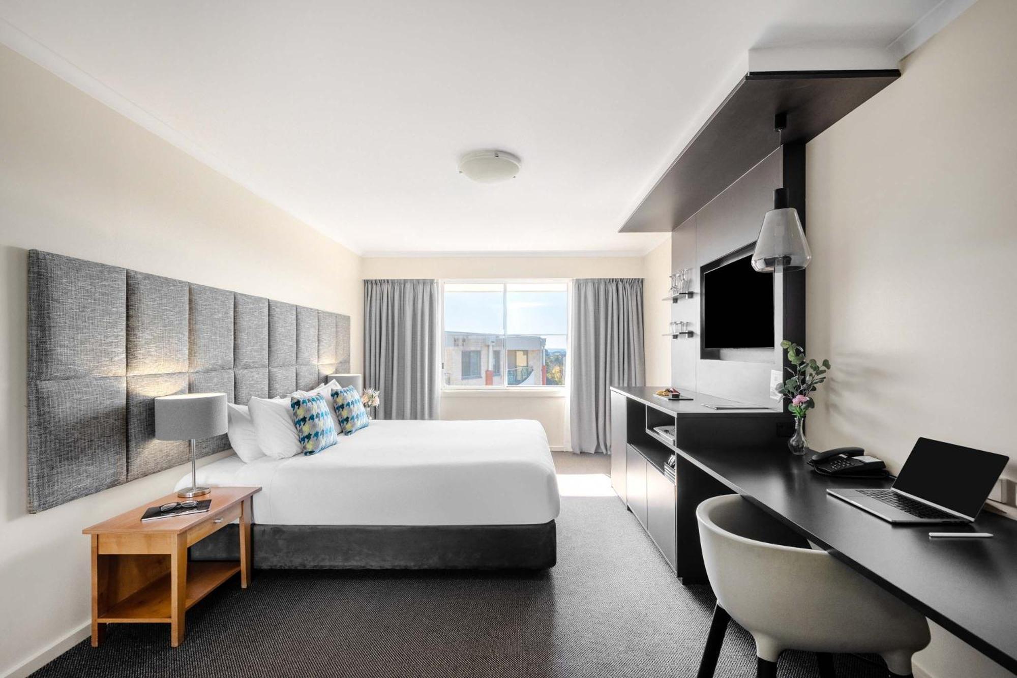 Mantra On Northbourne Aparthotel Canberra Buitenkant foto