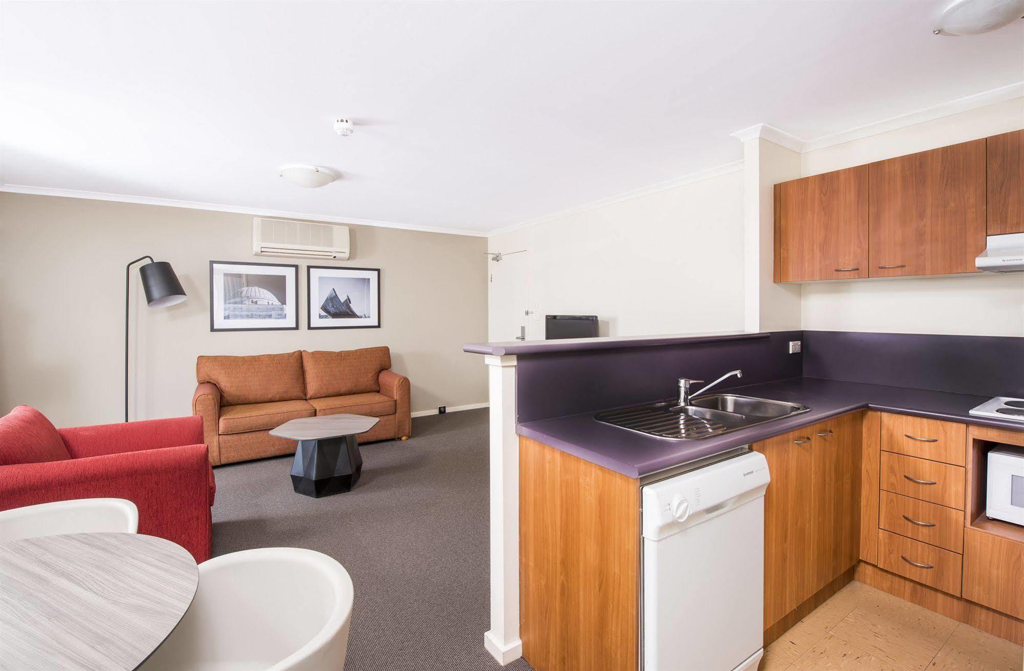 Mantra On Northbourne Aparthotel Canberra Buitenkant foto